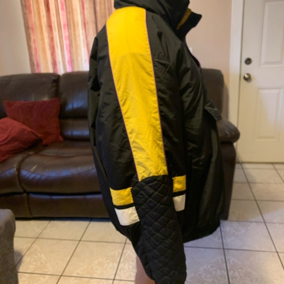 *SOLD* Lakers G-III Carl Banks Jacket - Picture 5 of 6